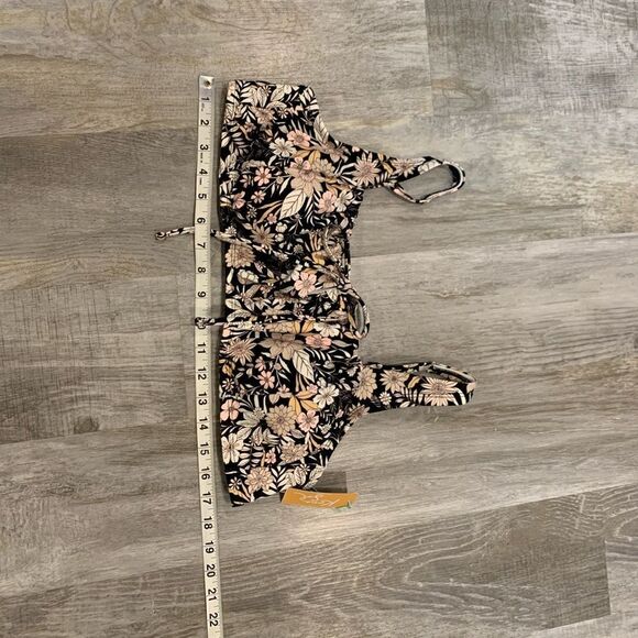 Kona sol floral Swim bikini top - Picture 6 of 11